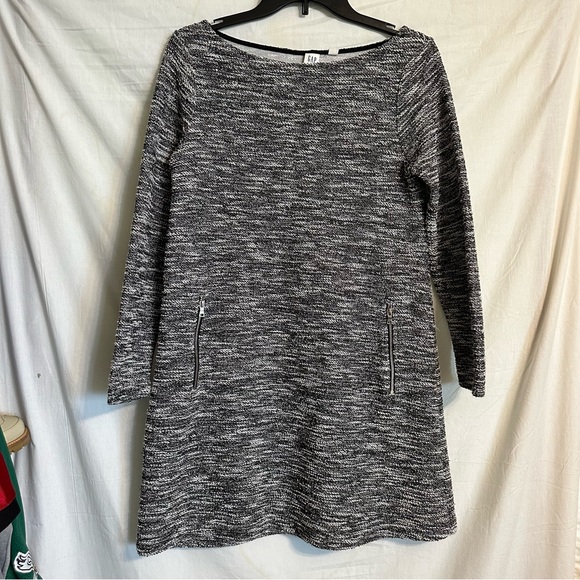 Gap Dress - Picture 2 of 9